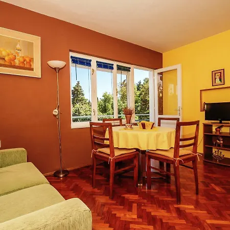 Cozy In With Garden Zadar