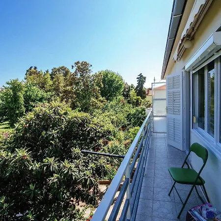 Cozy In With Garden Appartement Zadar